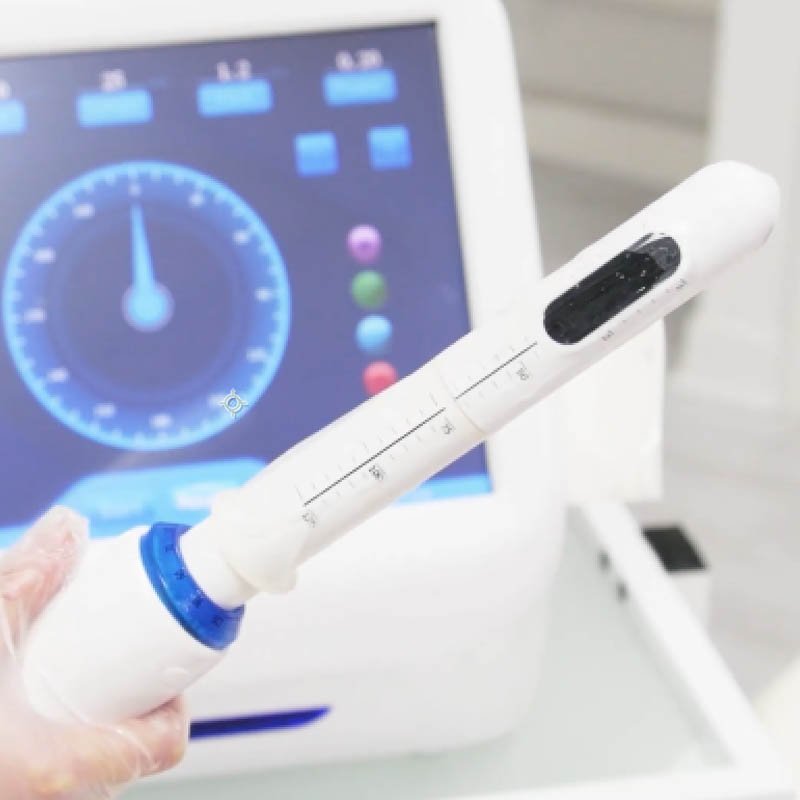 Facial mapping before non-surgical skin tightening procedure