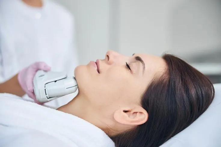 HIFU facial contouring treatment improving skin firmness